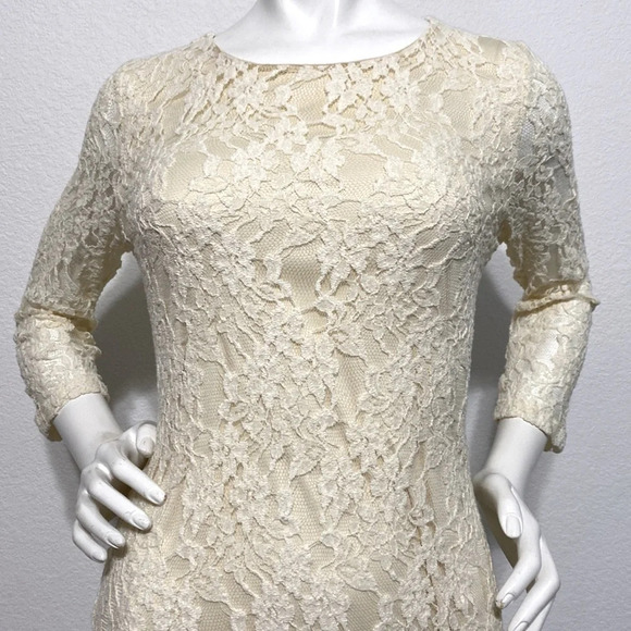 Neiman Marcus Lace Dress - Picture 2 of 4